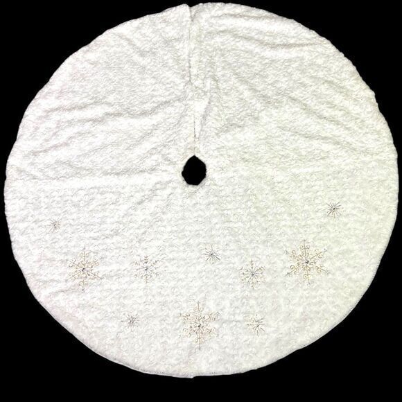 Christmas Tree Skirt 48 inches White Christmas Faux Fur Gold Snowflake Gemstones - Picture 1 of 11